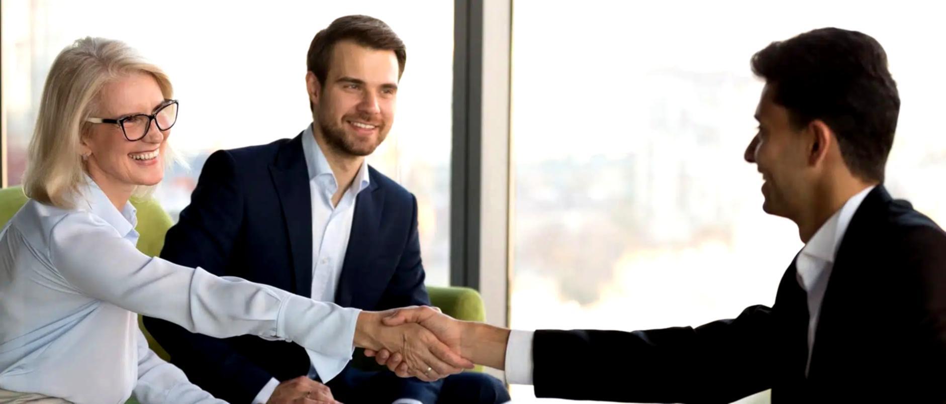 Análisis detallado de componentes presupuestarios para eventos educativos